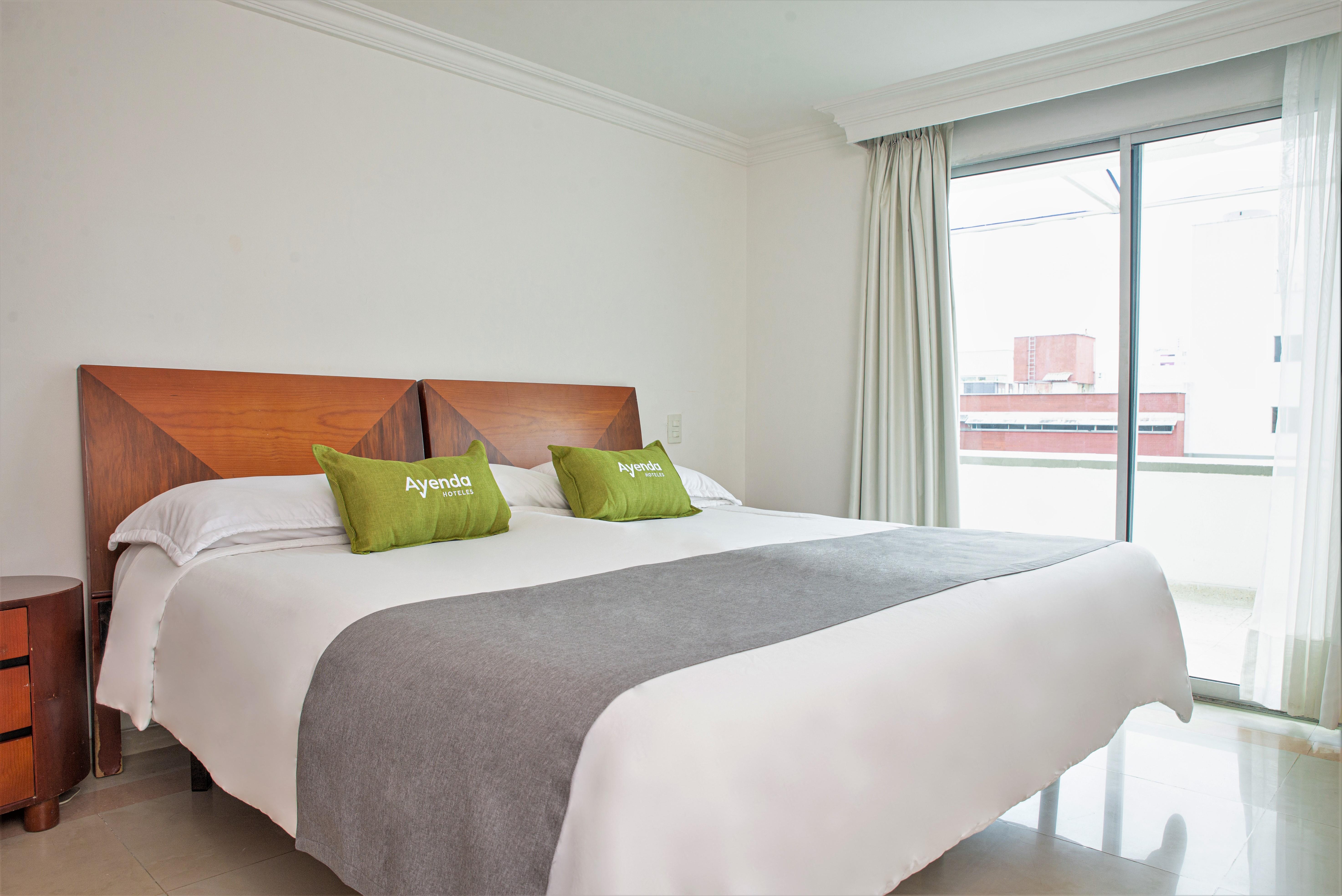 Charthon Inn Баранкила Екстериор снимка