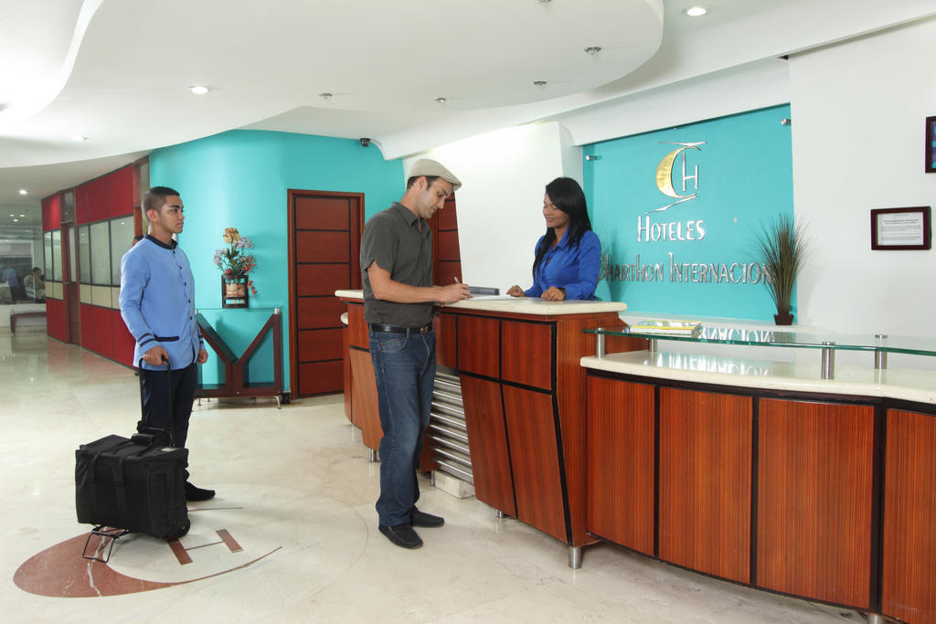 Charthon Inn Баранкила Екстериор снимка